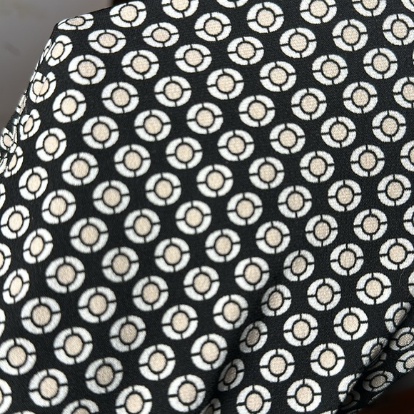 Dana Buchanan top - Picture 8 of 8